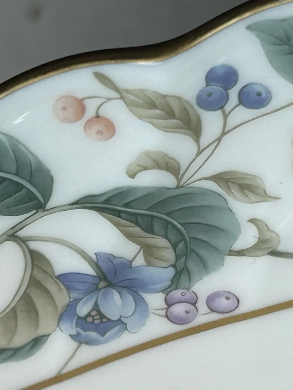 NORITAKE LA PRADA 4703 Bone China Oval Serving Bowl Gold Scalloped Cream Floral